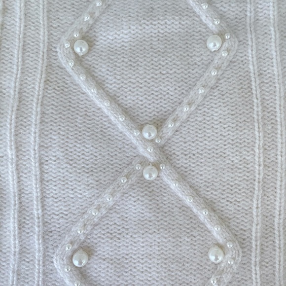 C by Bloomingdale’s Faux Pearl Cashmere - Picture 4 of 5